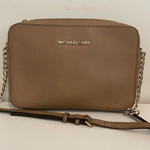 MK crossbody 👝 bag